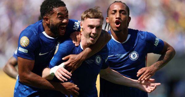 Chelsea conquista o Mundial de Clubes com show e gol de brasileiro!