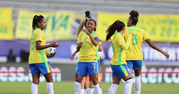 Liderada por Kerolin, seleção goleia Bolívia na Copa América